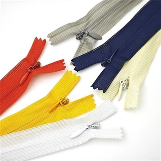 24 زیپ نامرئی